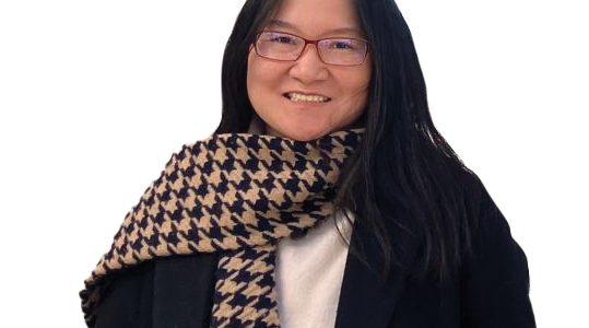 Autora Cristina Zhou